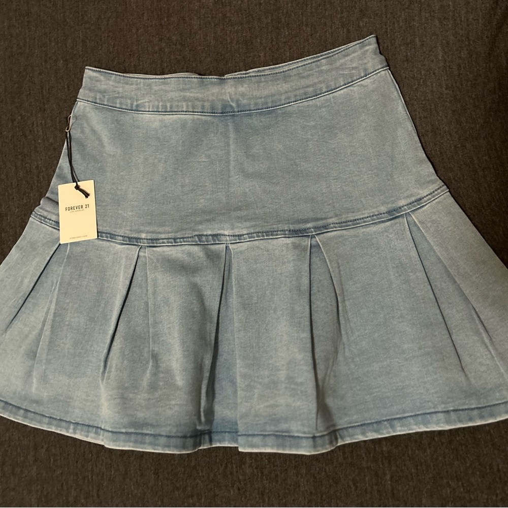 Forever 21 Pleated Jean Skirt New W/tags